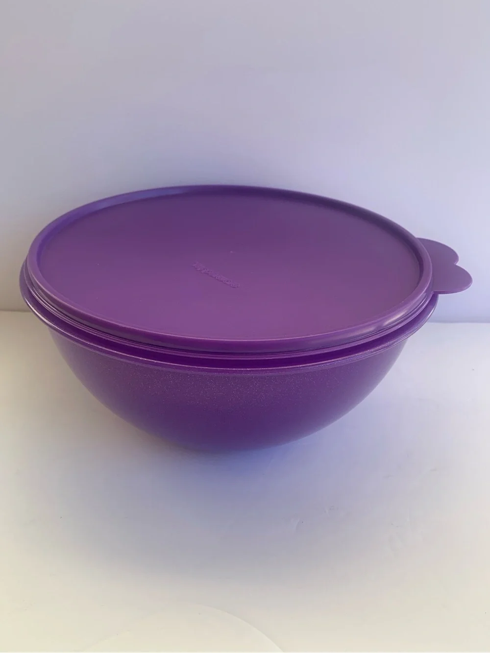 Tupperware Heritage Wonderlier Bowl 3L. (12 Cups) Purple Color